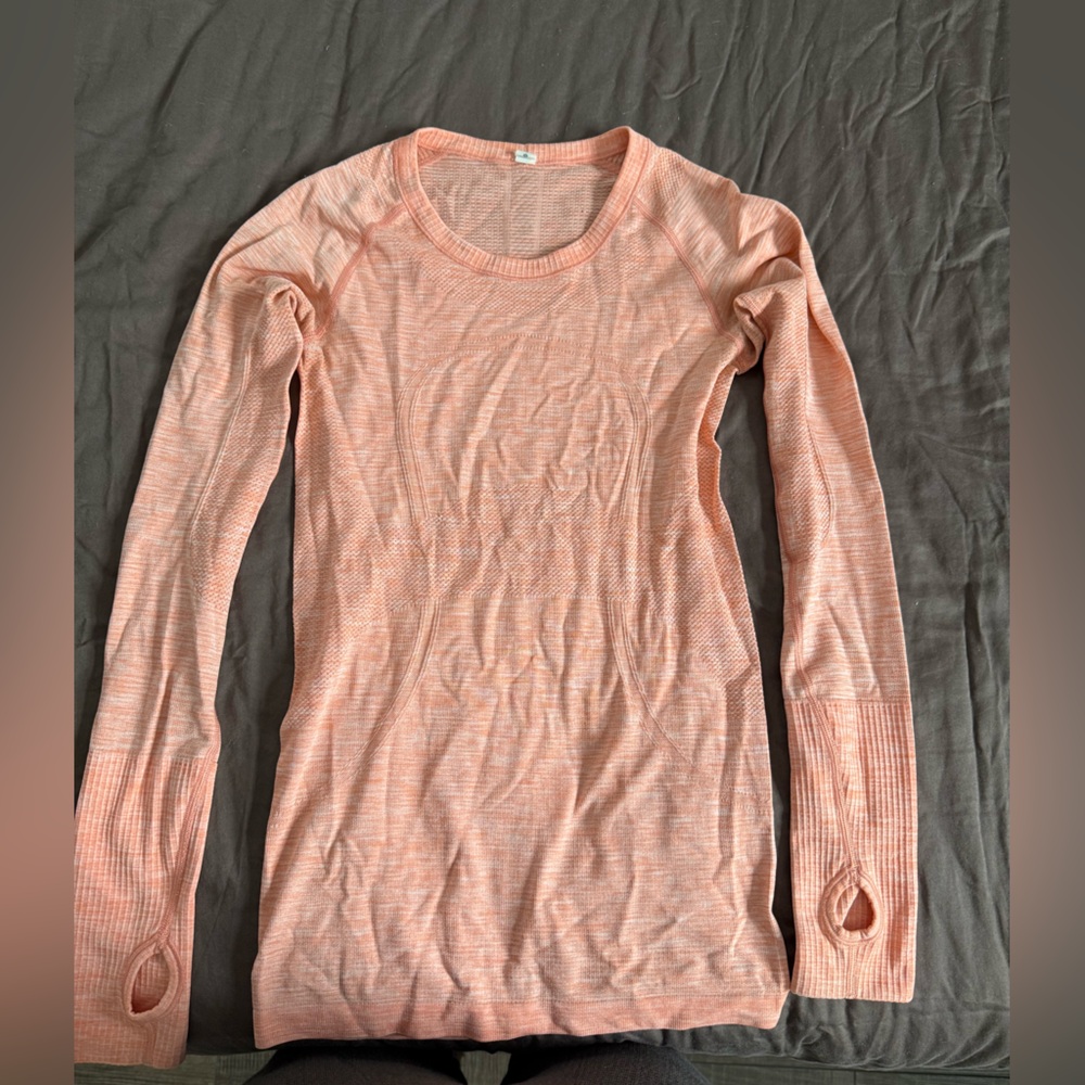 Lululemon swiftly tech long sleeve top size 4
